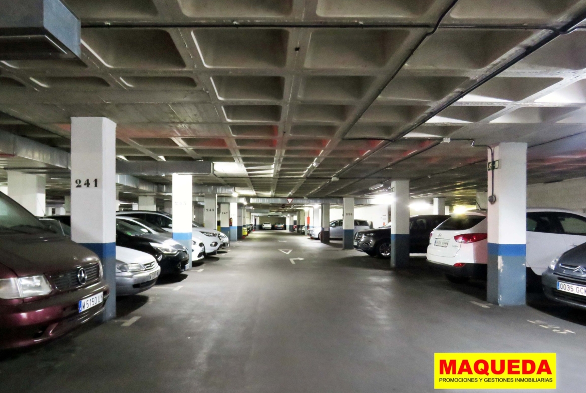 Calles interiores en garaje en Recinto Ferial de Alcorcón