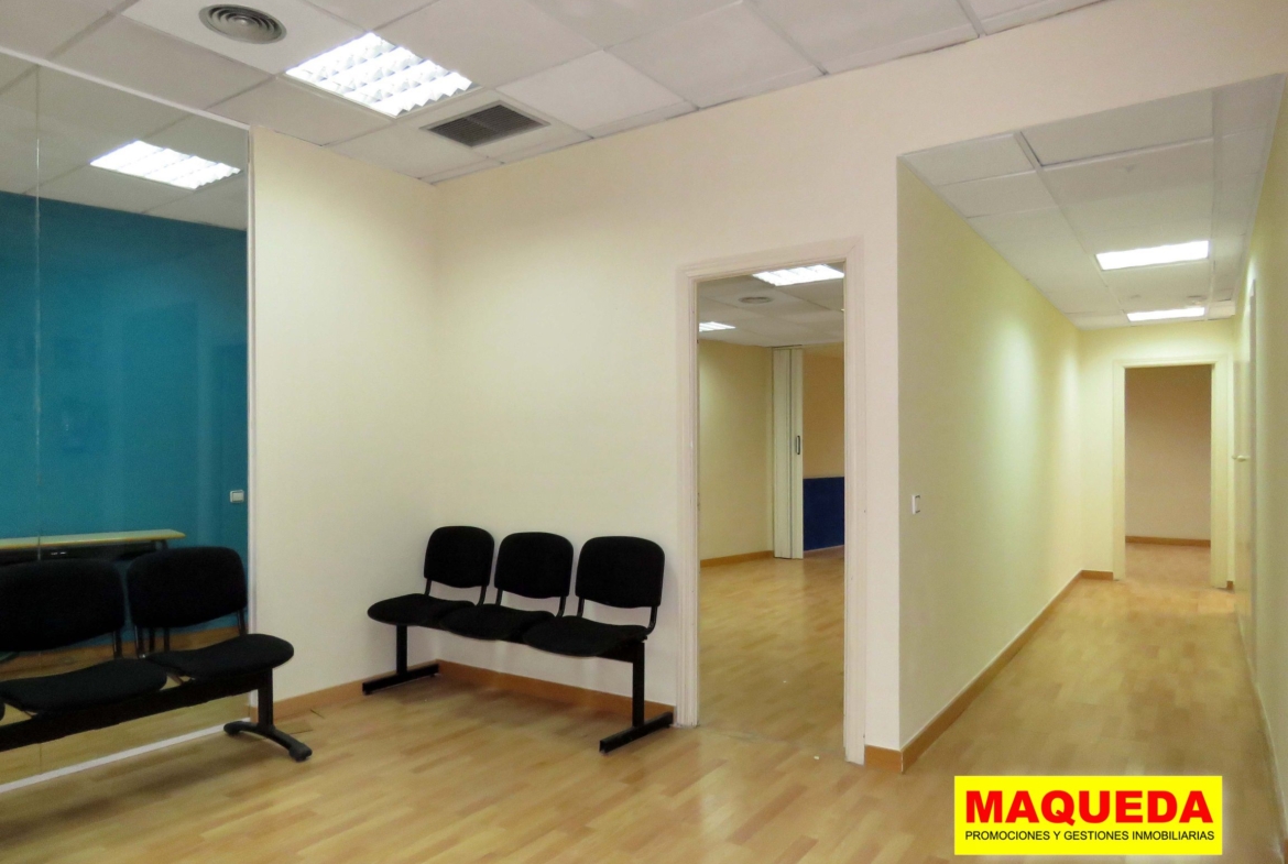 Sala de espera de oficina en alquiler en Alcorcón