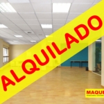 Interior de oficina en alquiler en Alcorcón con etiqueta de ALQUILADO