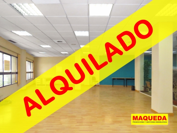 Interior de oficina en alquiler en Alcorcón con etiqueta de ALQUILADO