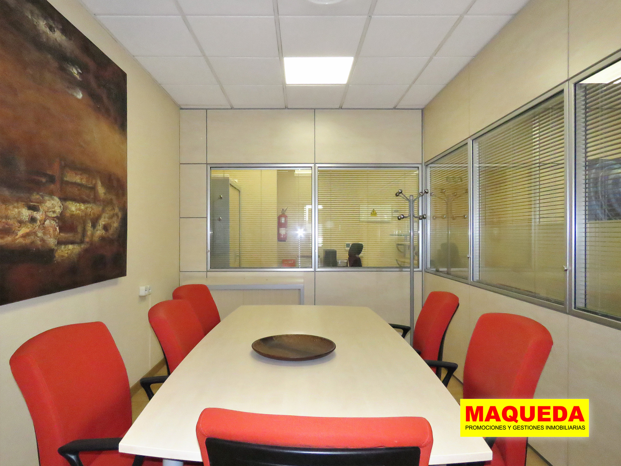 Sala de conferencias o reuniones en oficina en calle Gamonal de Madrid