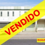 Fachada de la nave en venta en Polígono Urtinsa de Alcorcón con etiqueta de VENDIDO