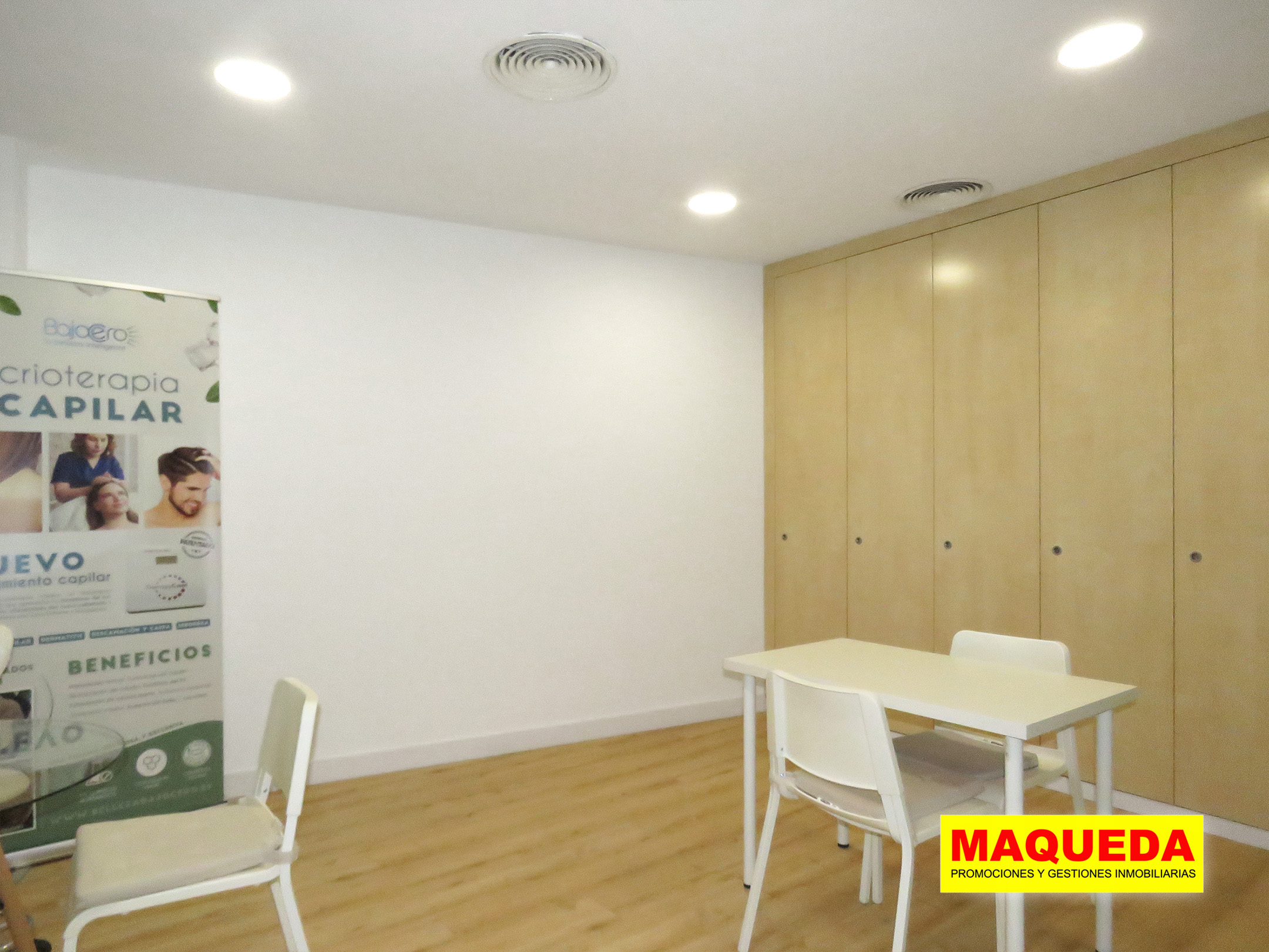 Sala de juntas del local comercial en venta en el centro de Alcorcón