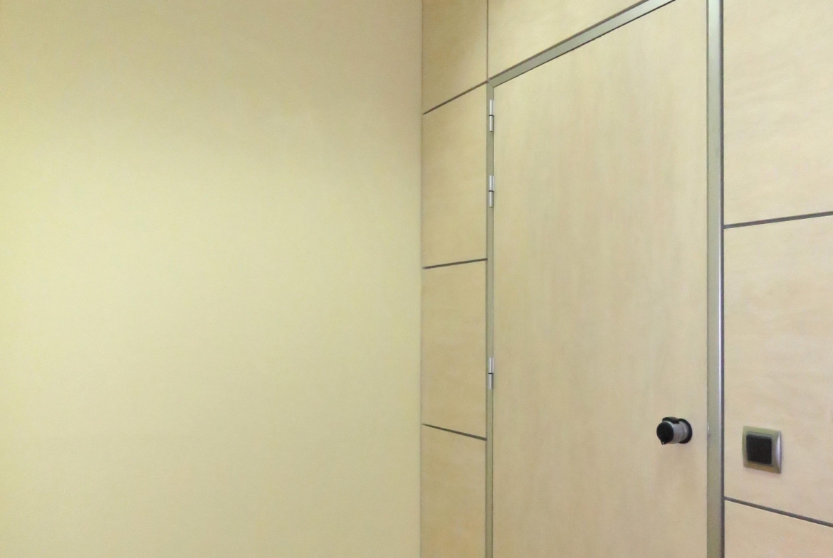 Sala de empleados o almacén en oficina en calle Gamonal de Madrid