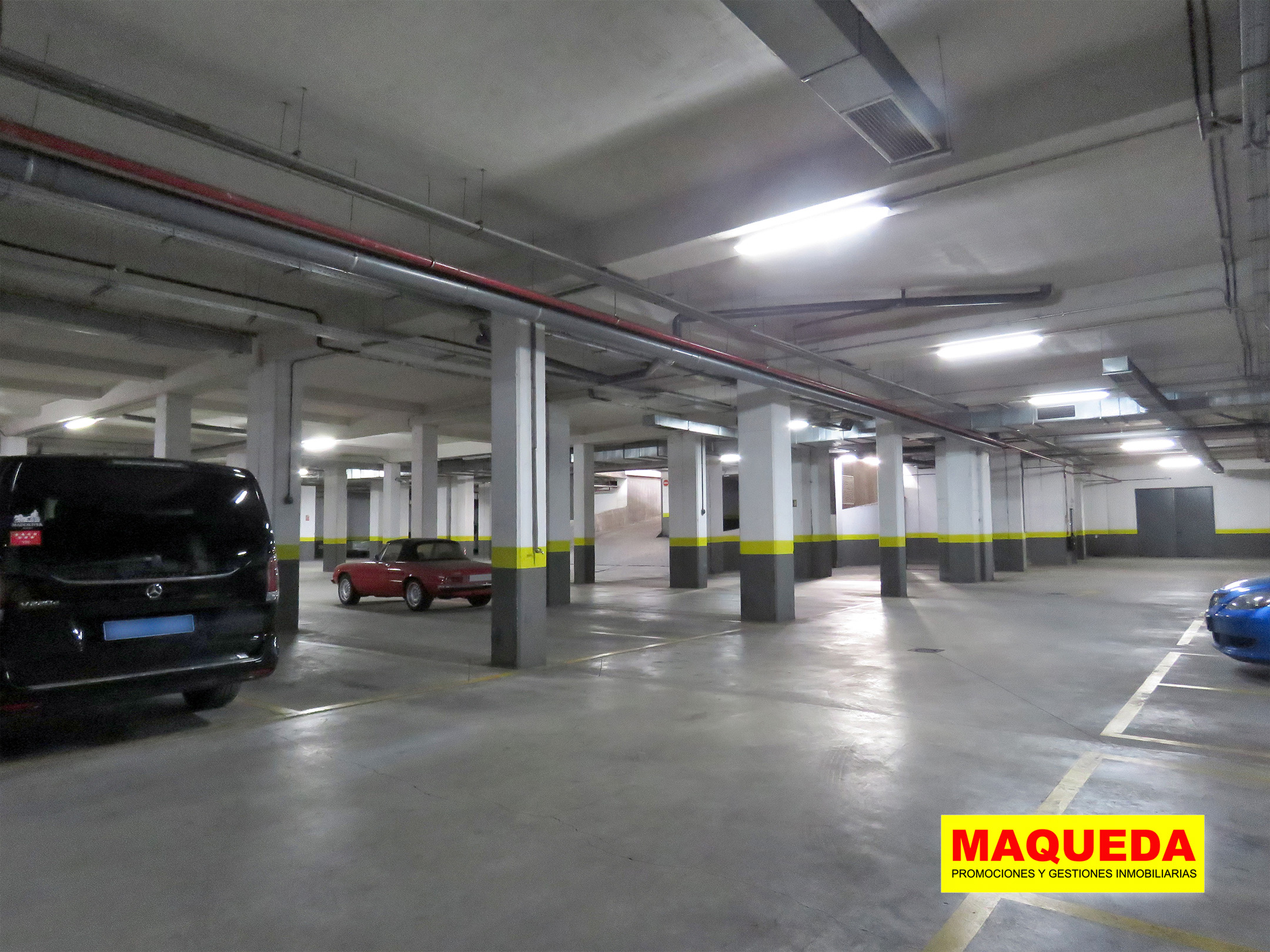 Garaje del centro empresarial SURESTE en calle Gamonal de Madrid