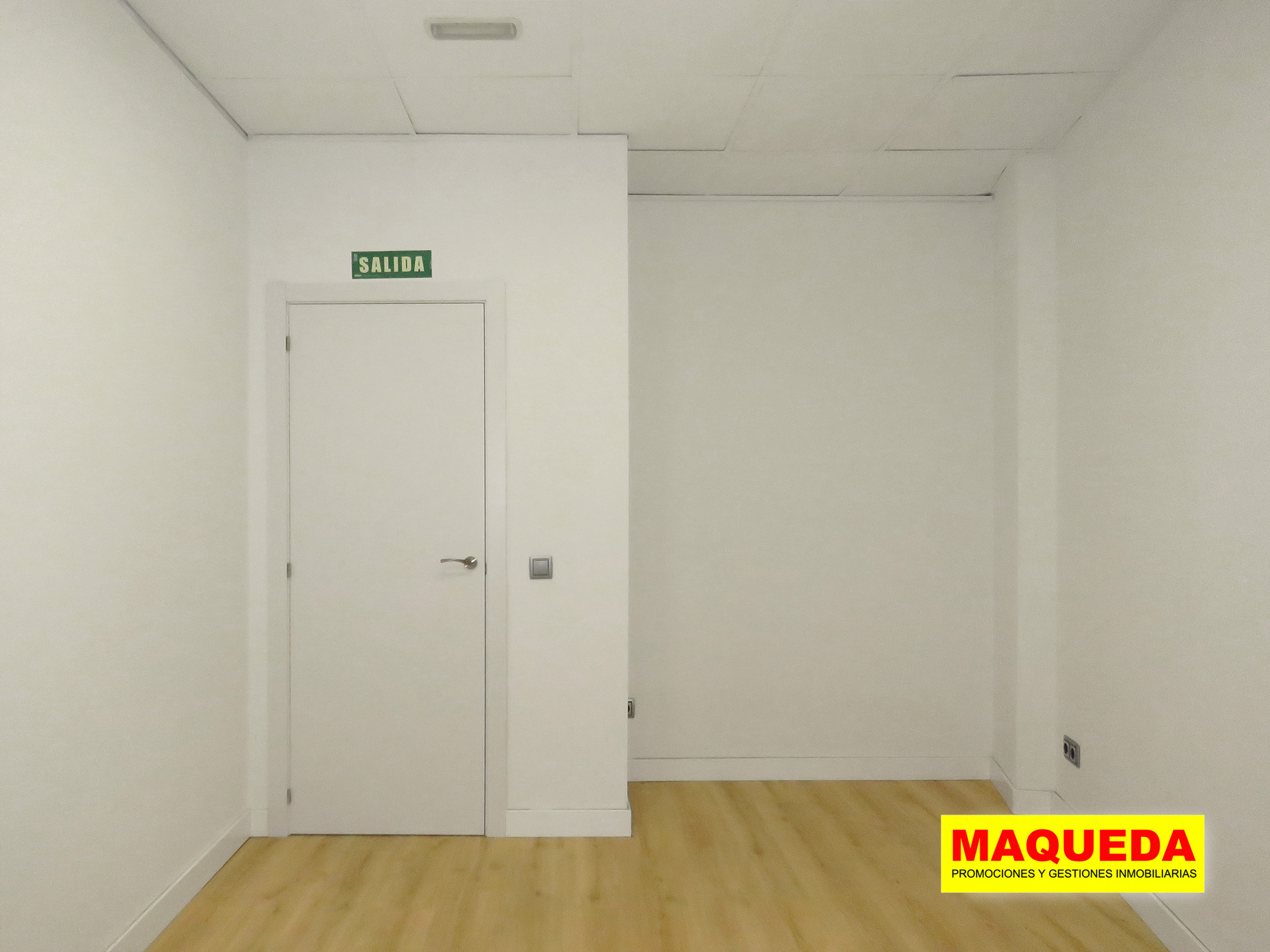 Despacho del local comercial en venta en el centro de Alcorcón