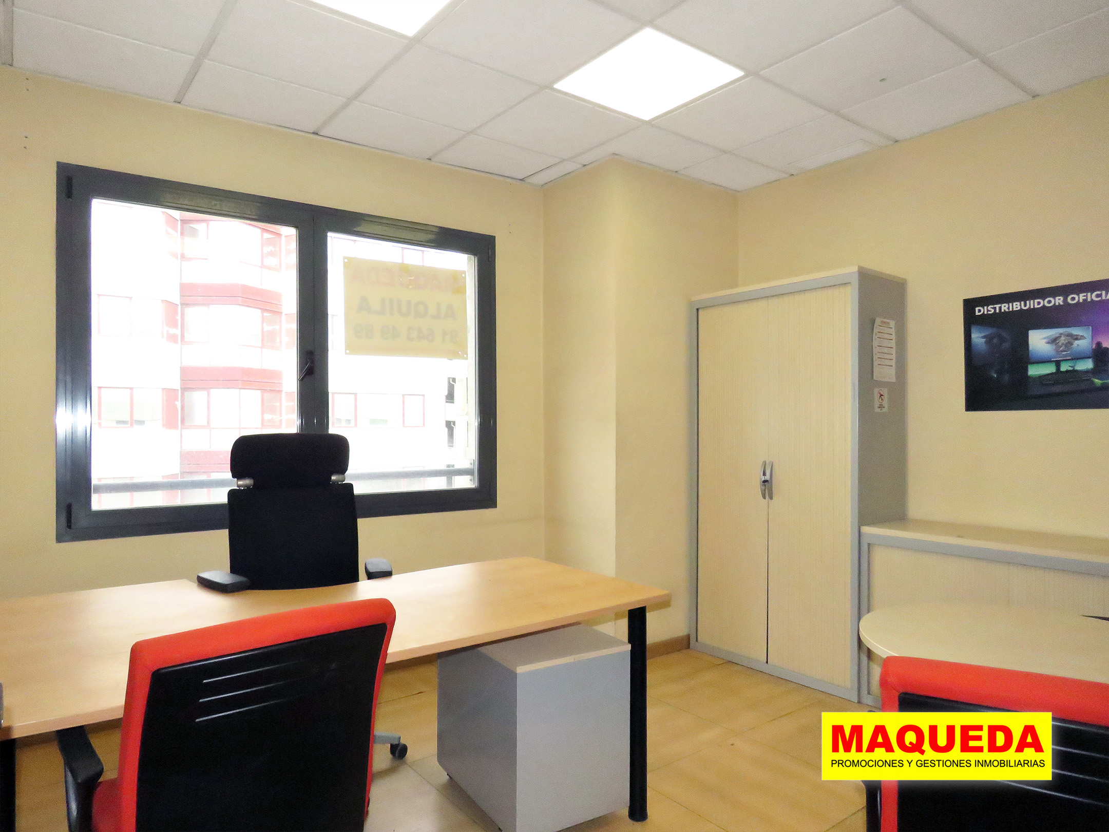 Despacho amueblado en oficina en calle Gamonal de Madrid