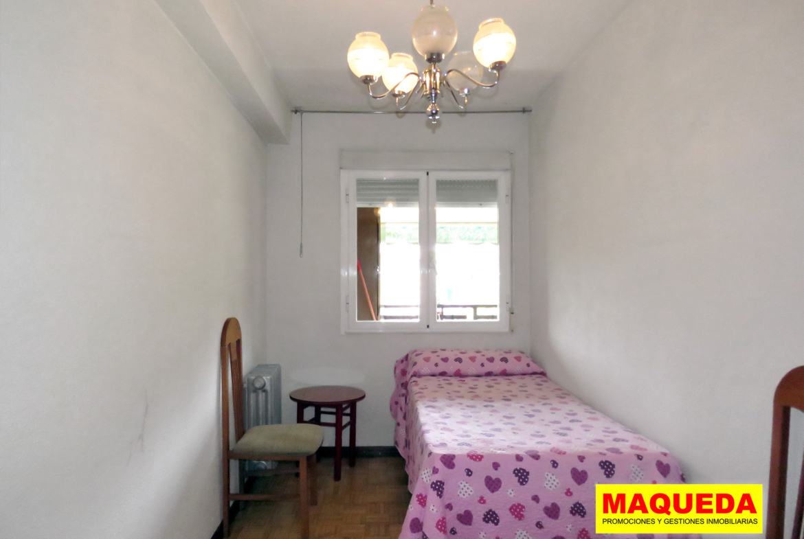 Dormitorio individual en piso ubicado en la urbanización Parque Guadalquivir, Alcorcón