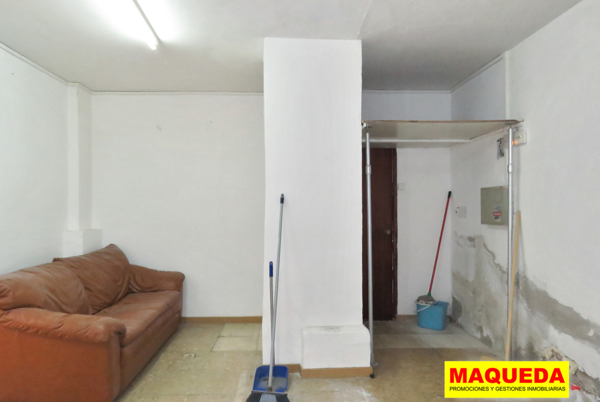 Trastienda del local en venta en el centro de Alcorcón