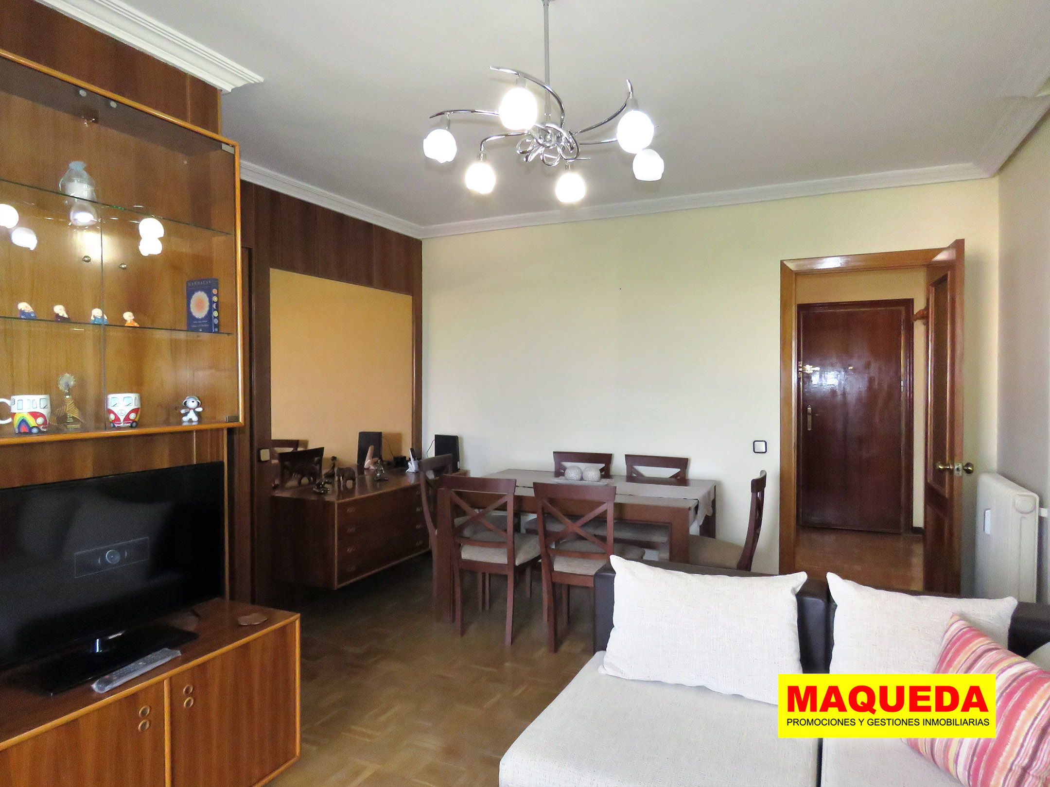 Salón comedor del piso en venta en Avenida del Oeste