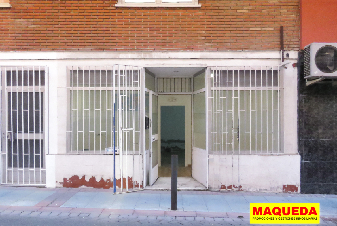 Fachada del local en venta en Alcorcón centro