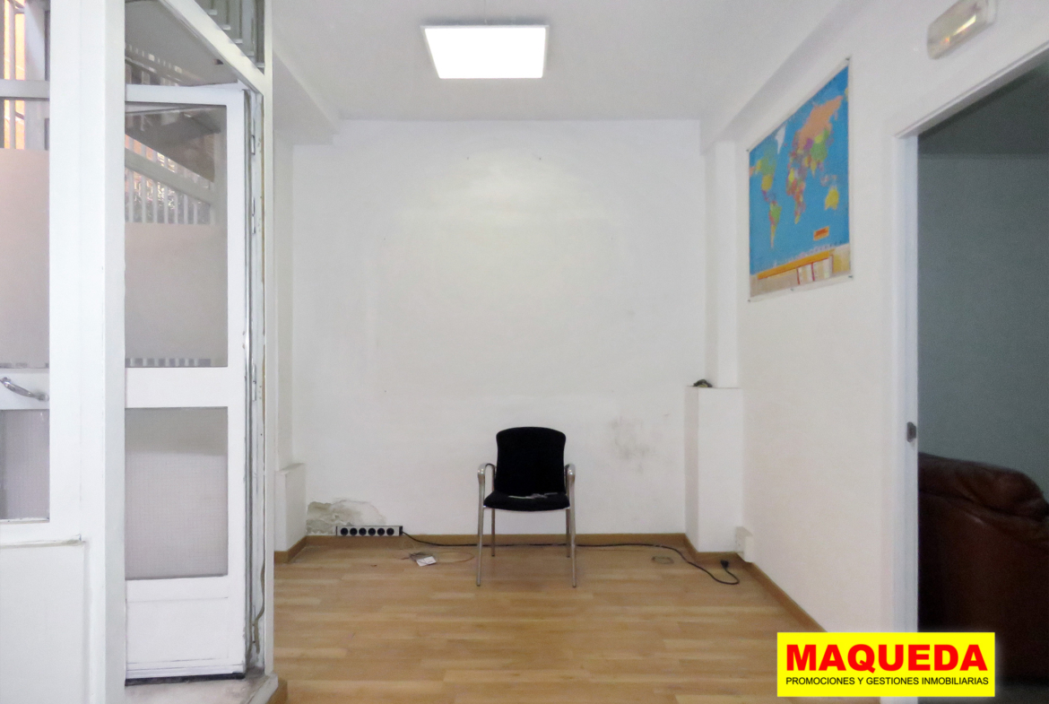 Sala principal del local en calle San Juan de Alcorcón