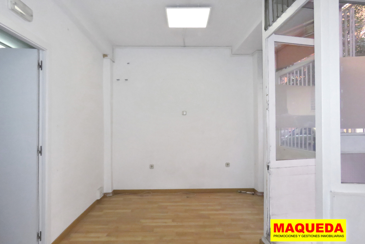 Zona comercial del local en venta en Alcorcón centro