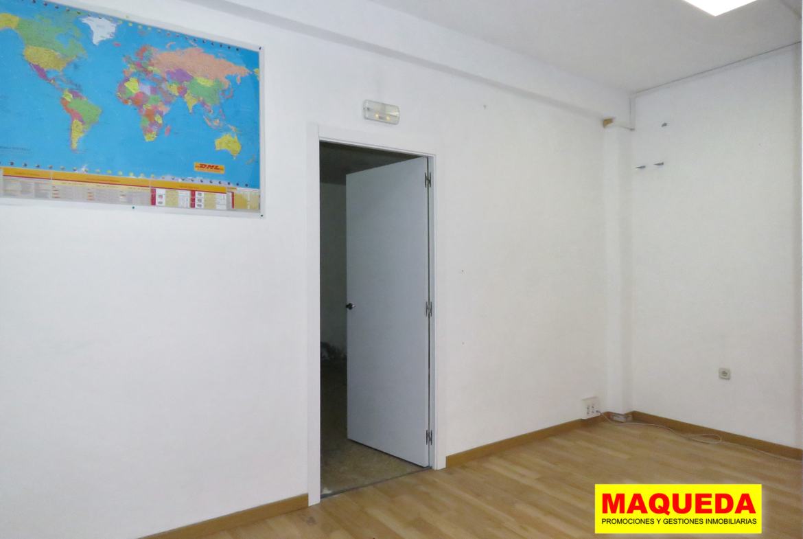 Sala comercial del local en venta en el centro de Alcorcón
