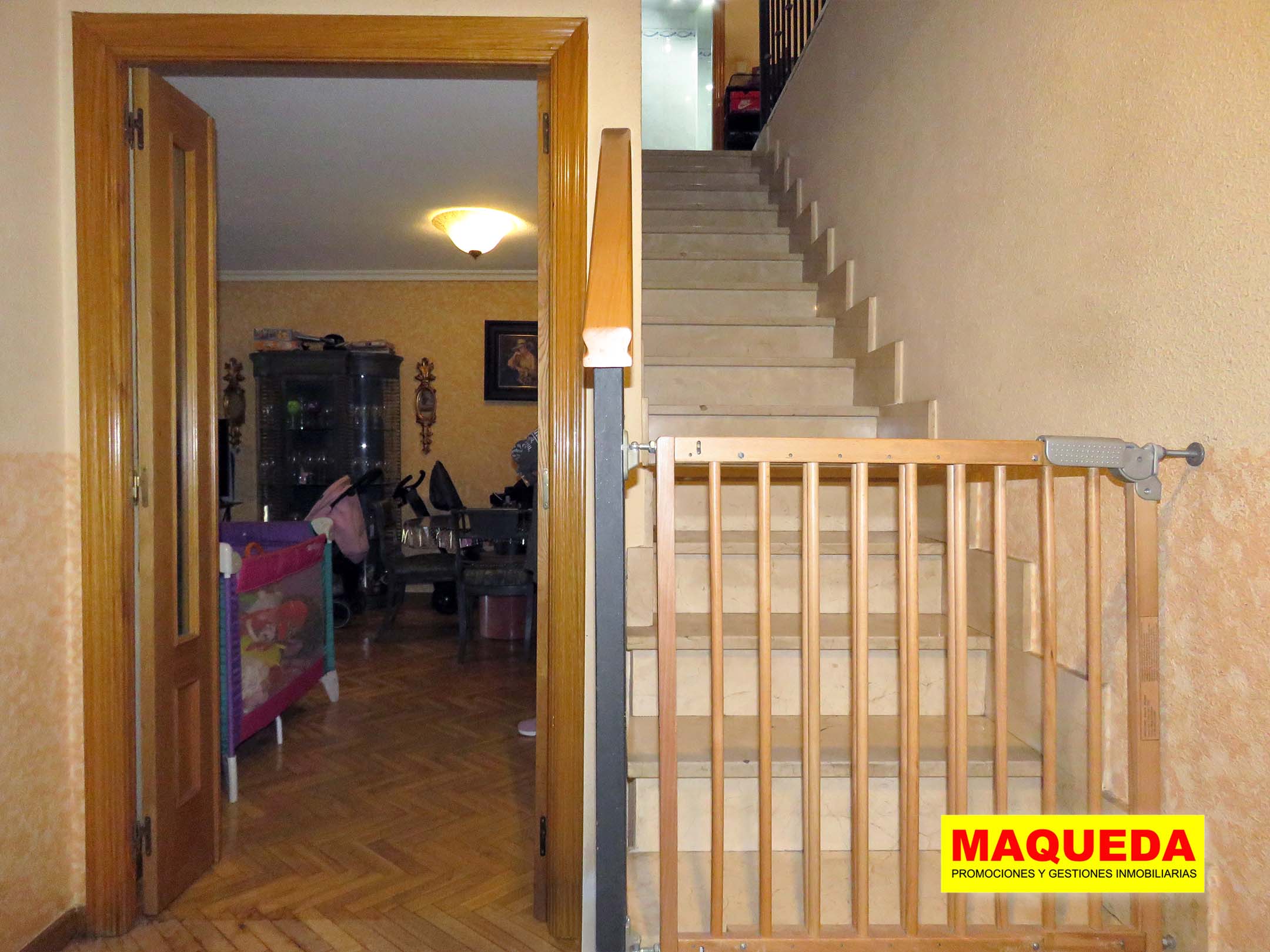 Escalera del piso en Prado Santo Domingo