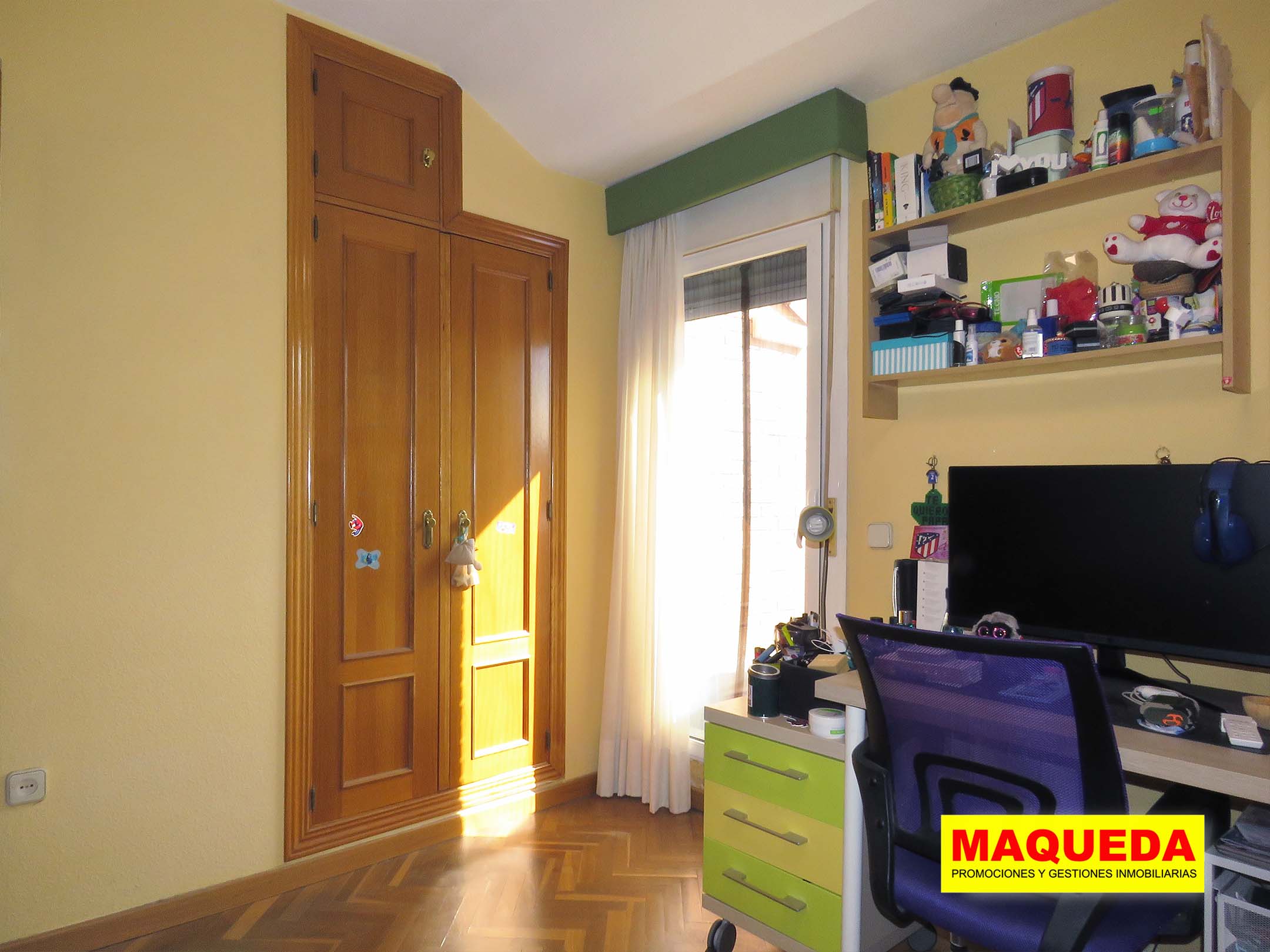 Dormitorio con terraza del dúplex en venta