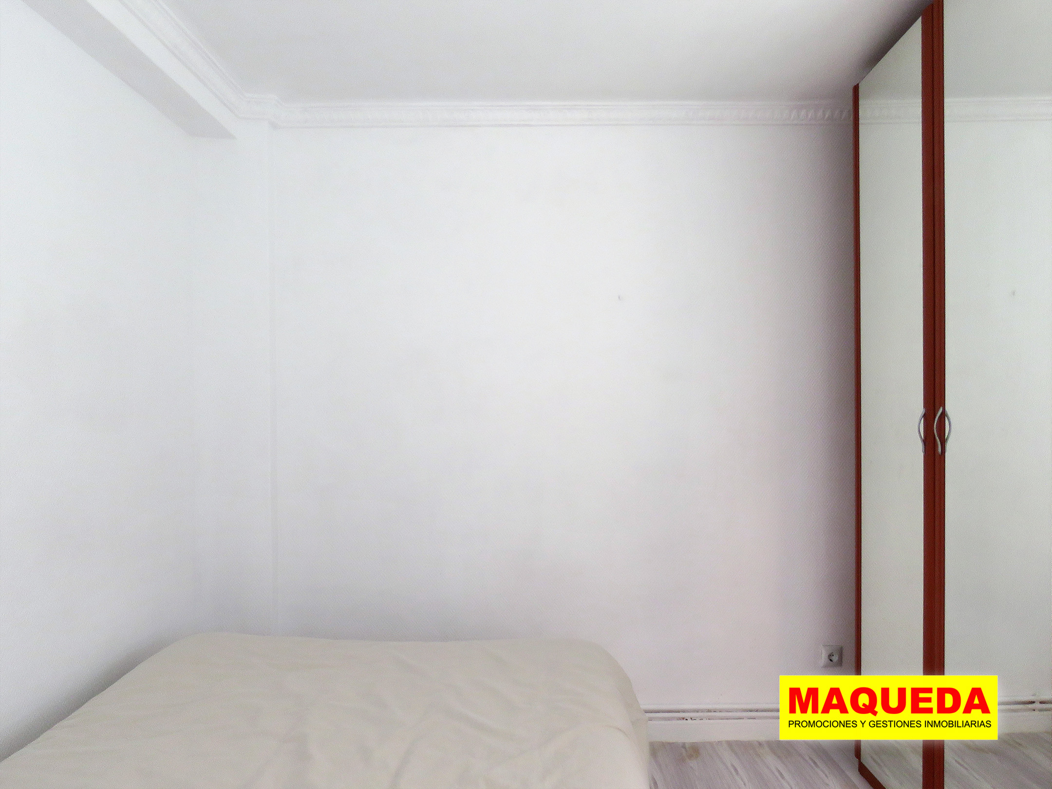 Dormitorio principal del piso en venta junto a la calle Mayor de Alcorcón