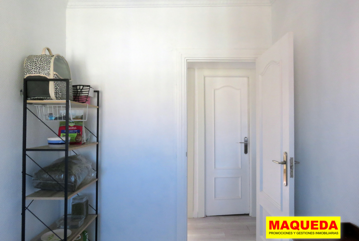 Dormitorio individual del piso en venta en Alcorcón - Los Cantos