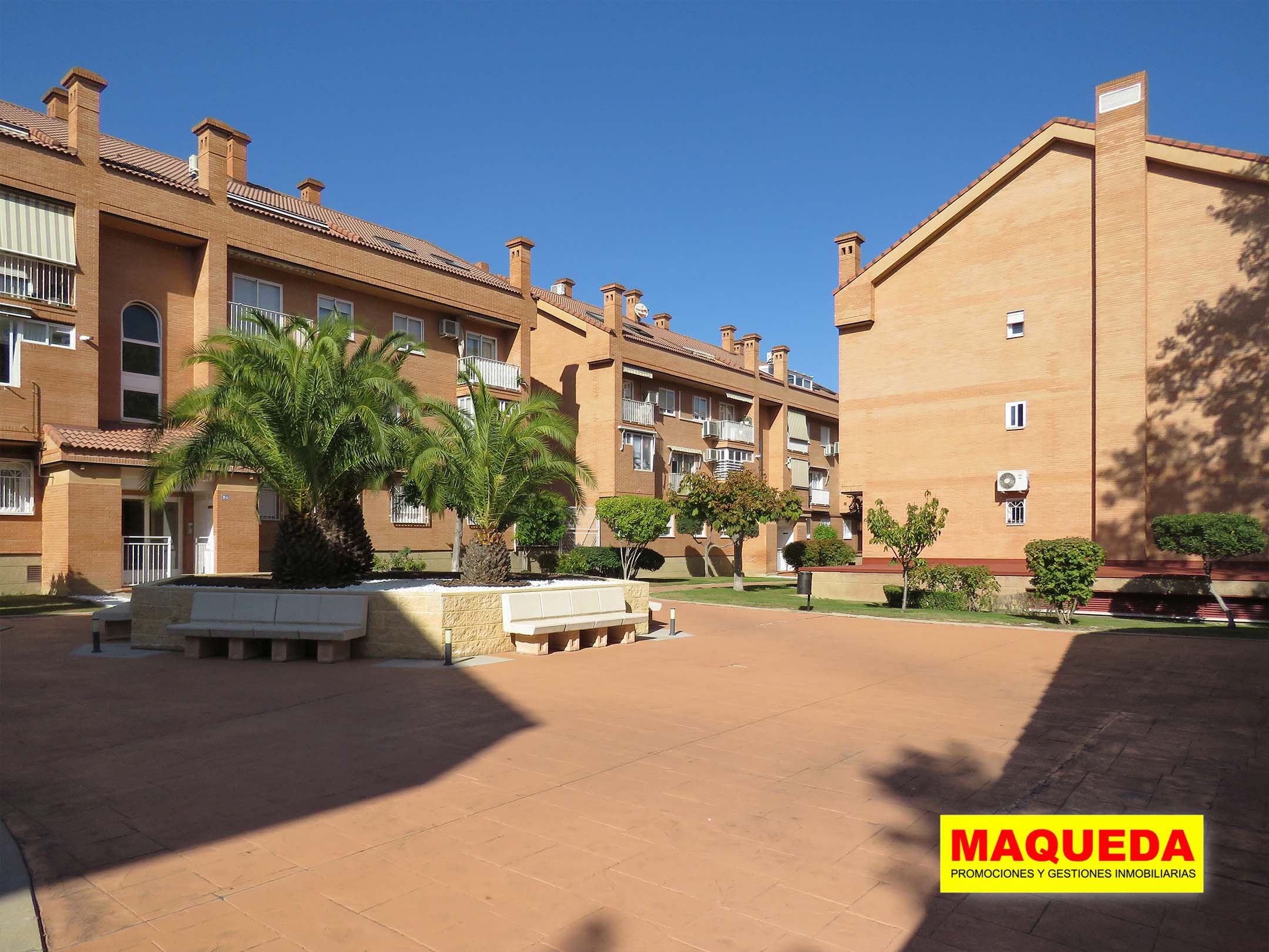 urbanización del piso en venta en Prado Santo Domingo, Alcorcón