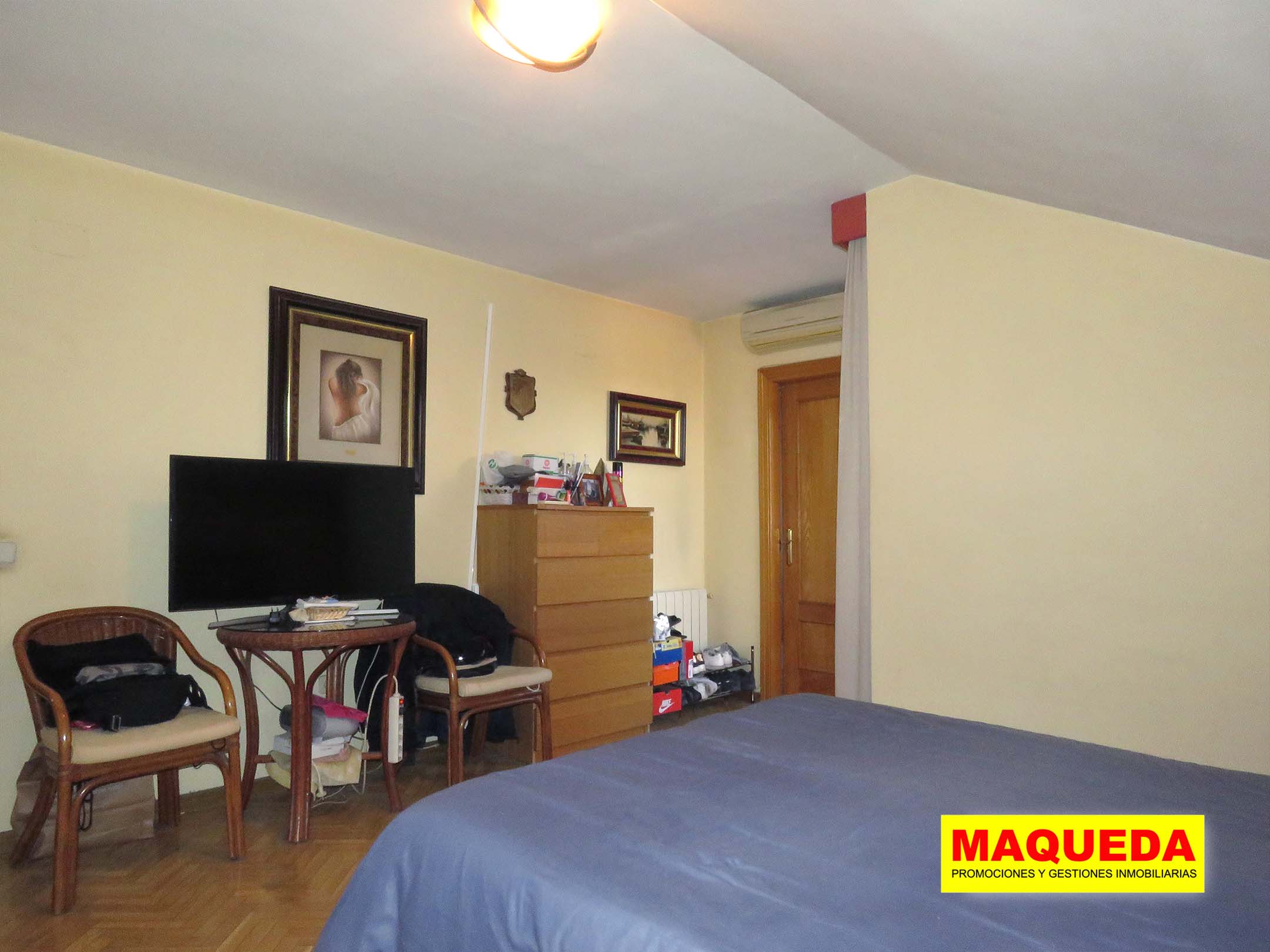 Dormitorio principal en suite del dúplex en venta en Prado Santo Domingo, Alcorcón
