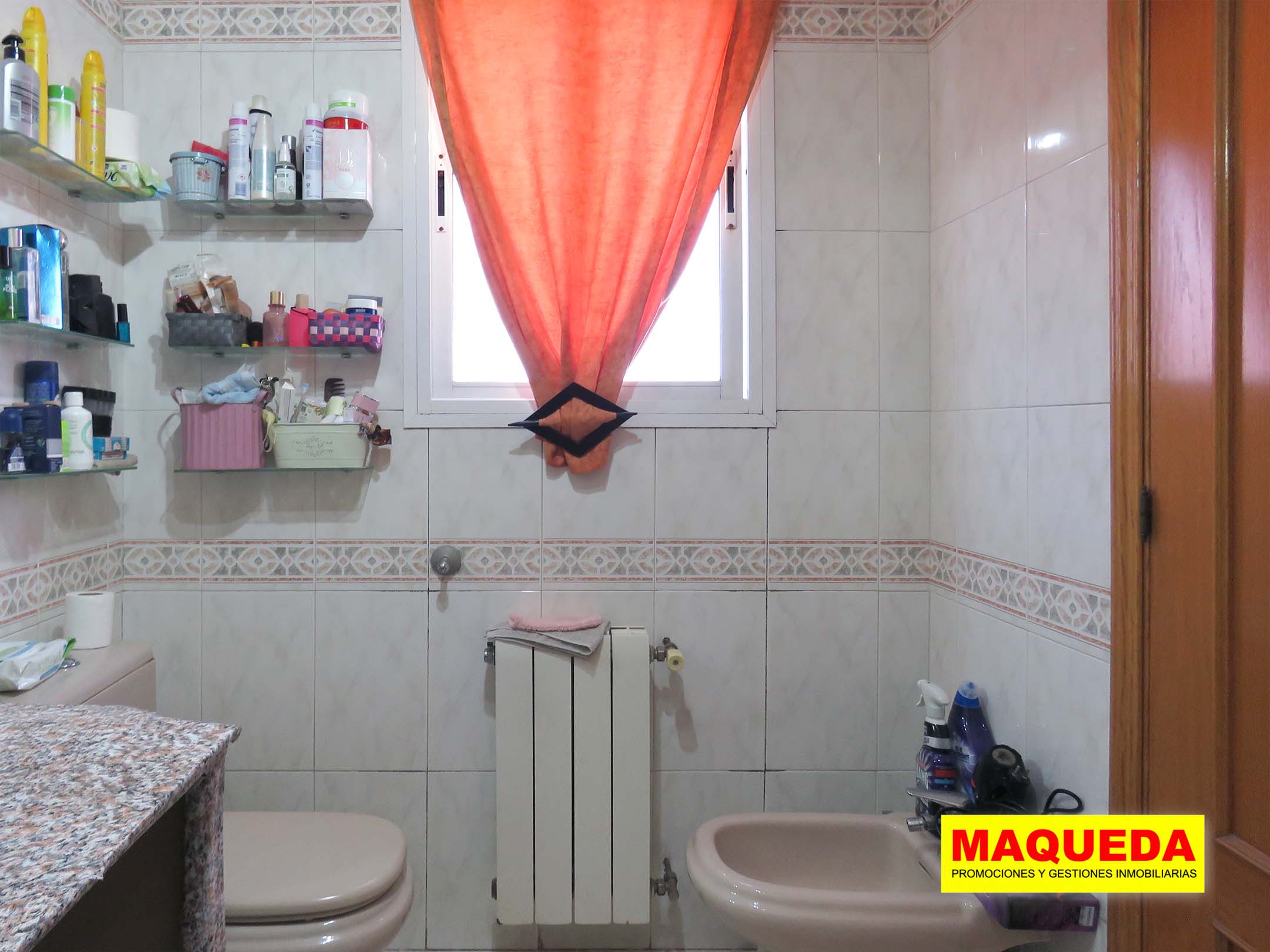 Baño en suite del piso en venta en Prado Santo Domingo, Alcorcón