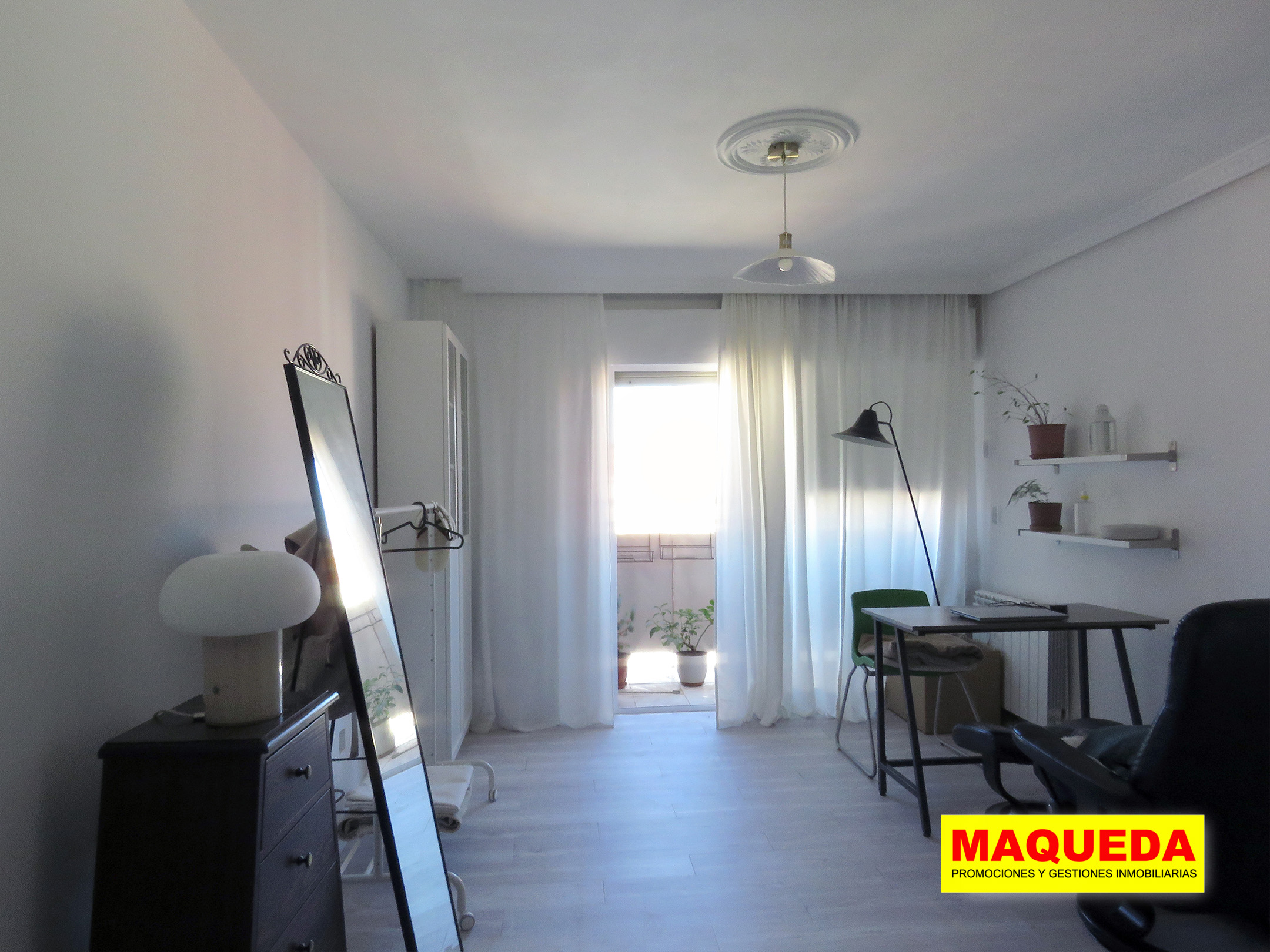 Salón del piso en venta en la calle Cañada de Alcorcón