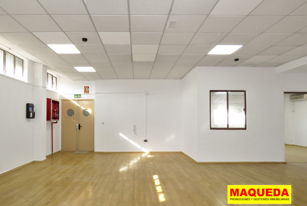 Sala de trabajo de la nave en alquiler en Leganés