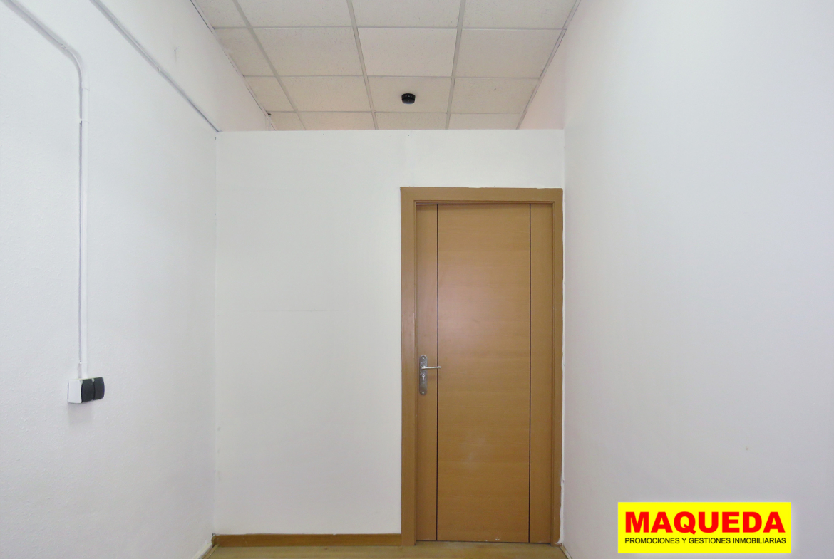 Zona de archivos o almacén en la nave en alquiler en Alcorcón