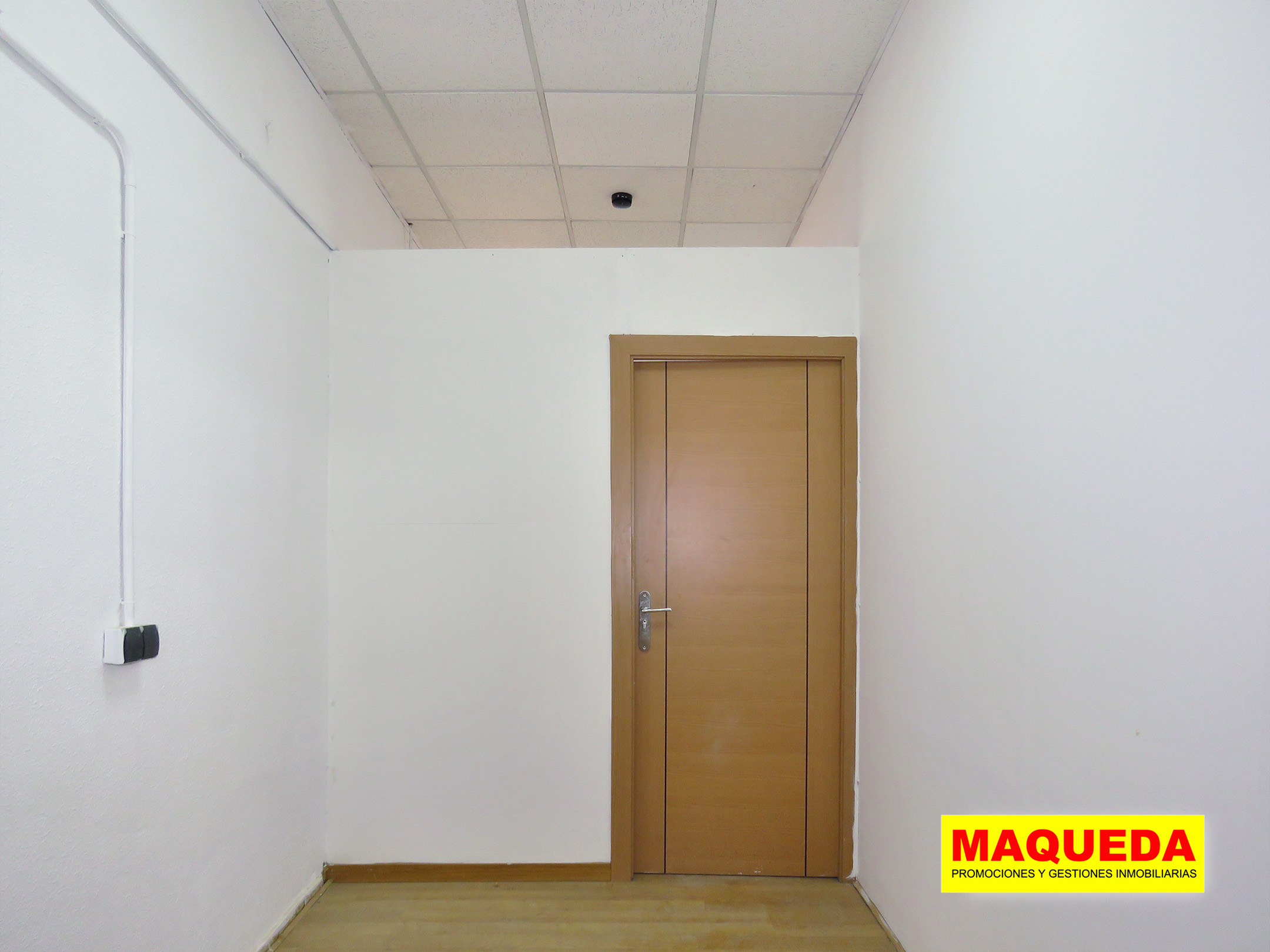 27_nave industrial en alquiler en Alcorcón - Polígono San Jose de Valderas - Leganés Zona de archivos o almacén en la nave en alquiler en Alcorcón