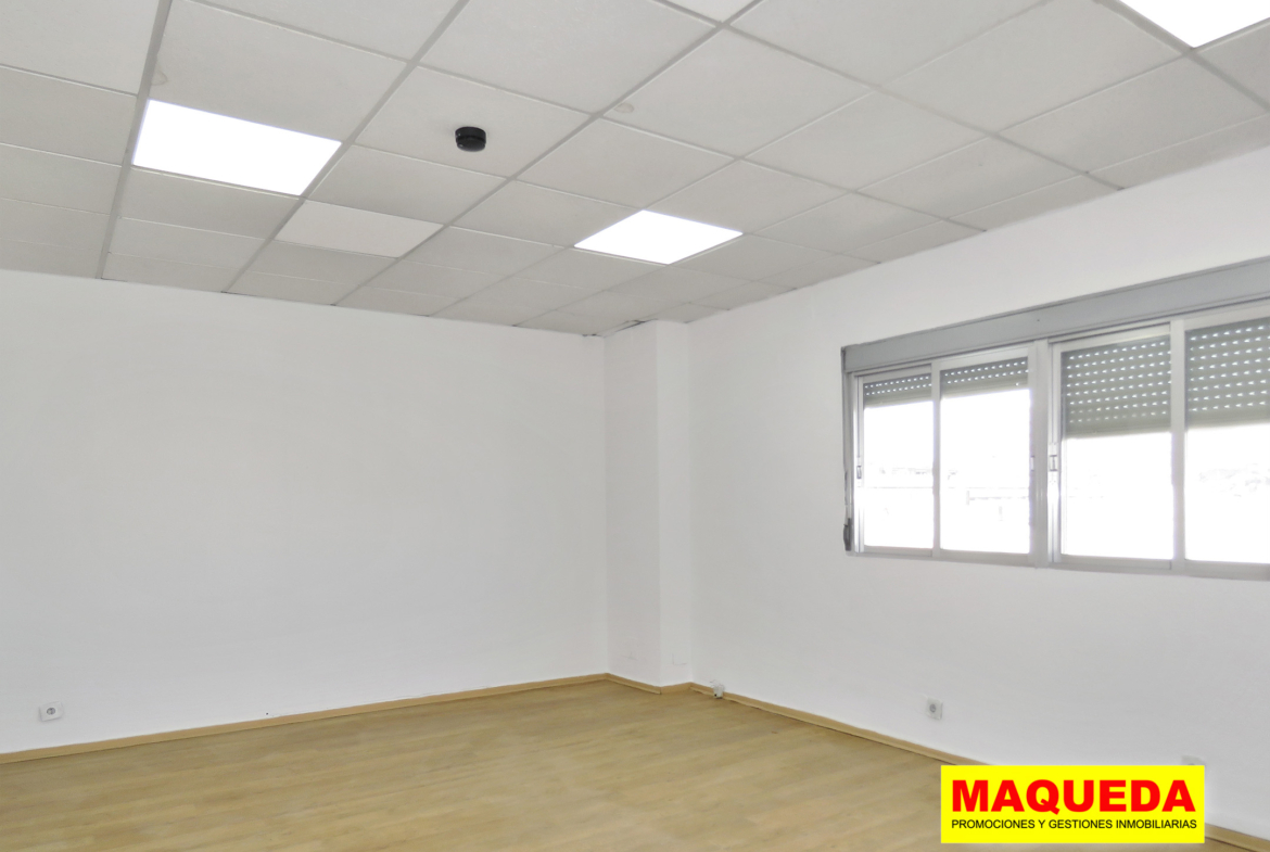 Despacho de la nave en alquiler en Alcorcón | Polígono Viñagrande