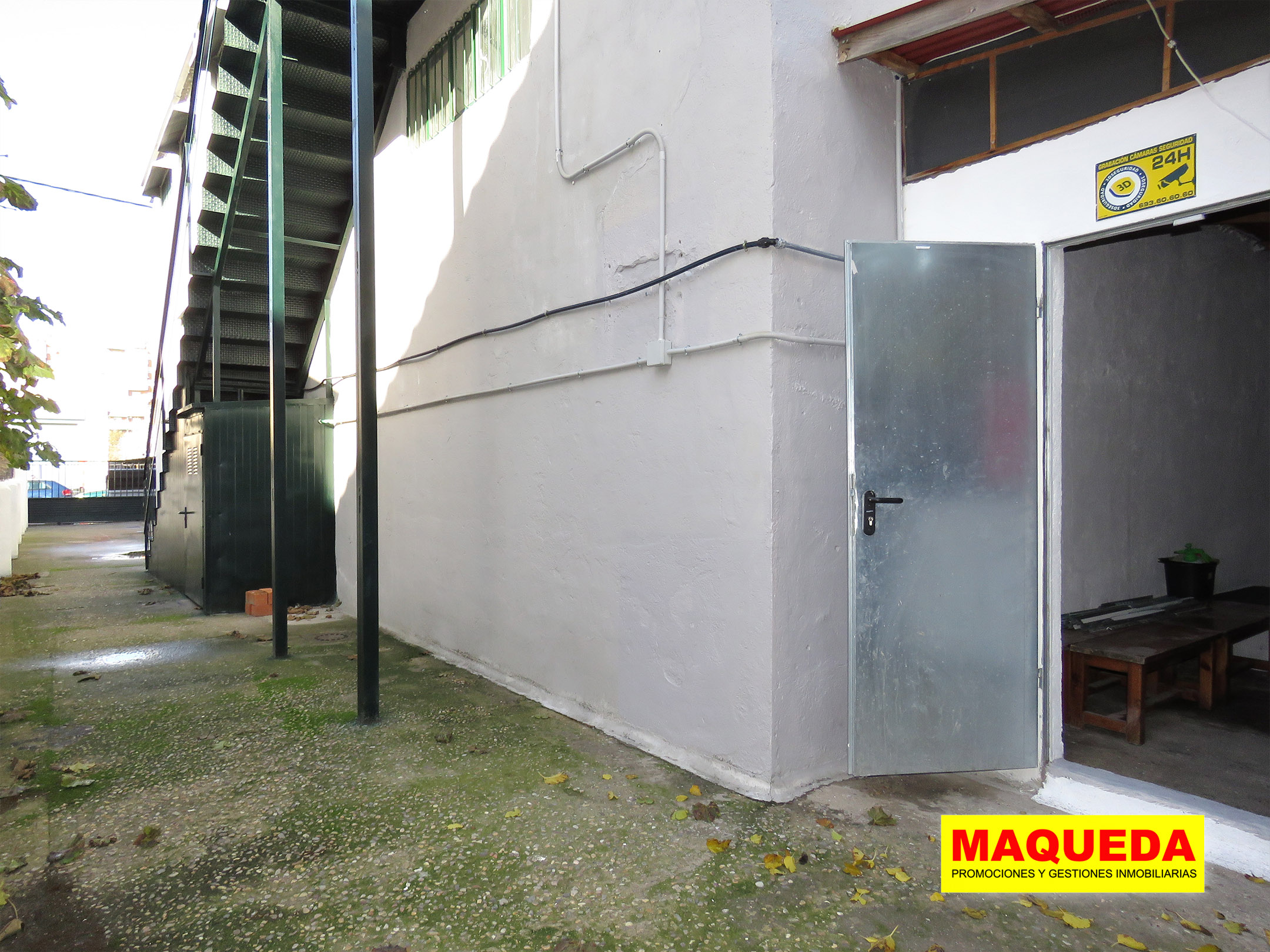 31_nave industrial en alquiler en Alcorcón - Polígono San Jose de Valderas - Leganés patio lateral con espacio de almacén en la nave en alquiler en Alcorcón