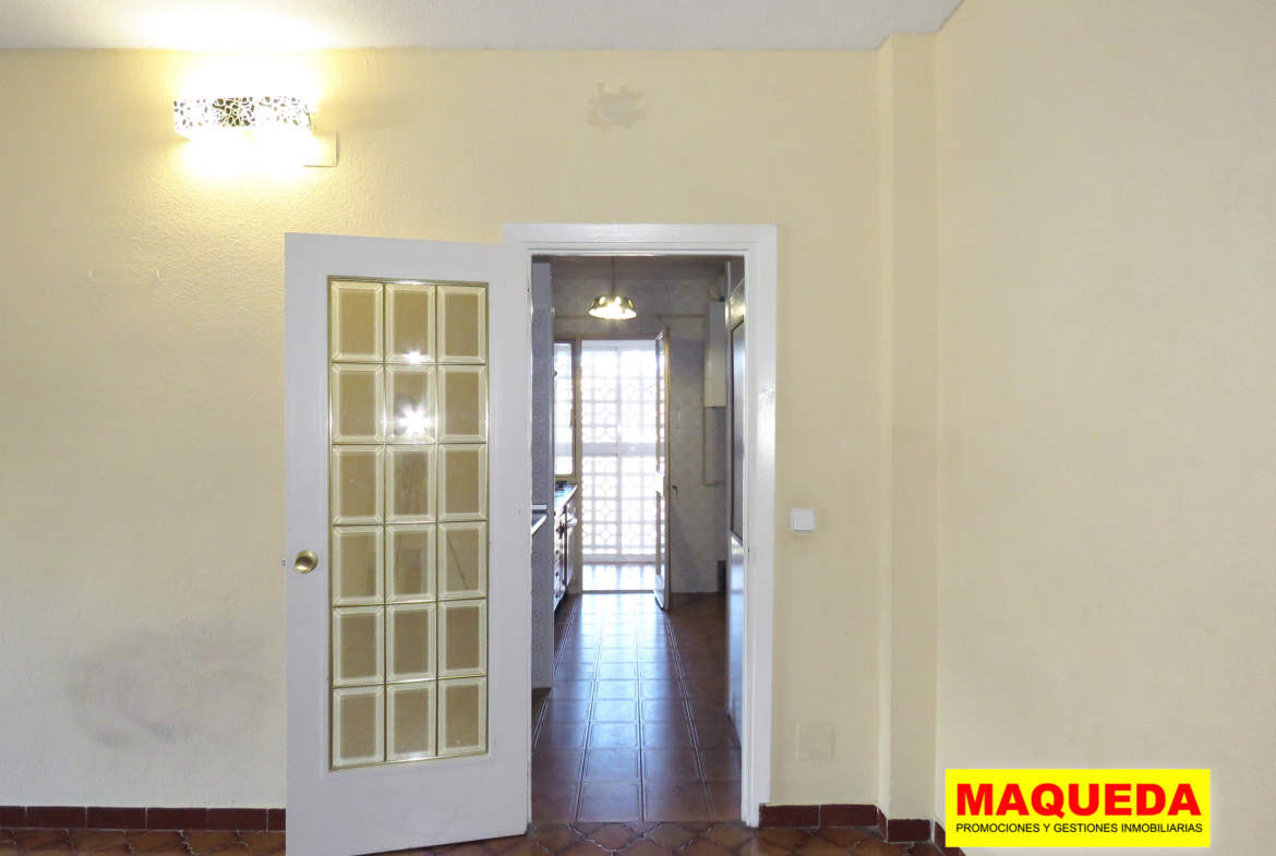 Acceso a la cocina del piso en venta en Guadarrama