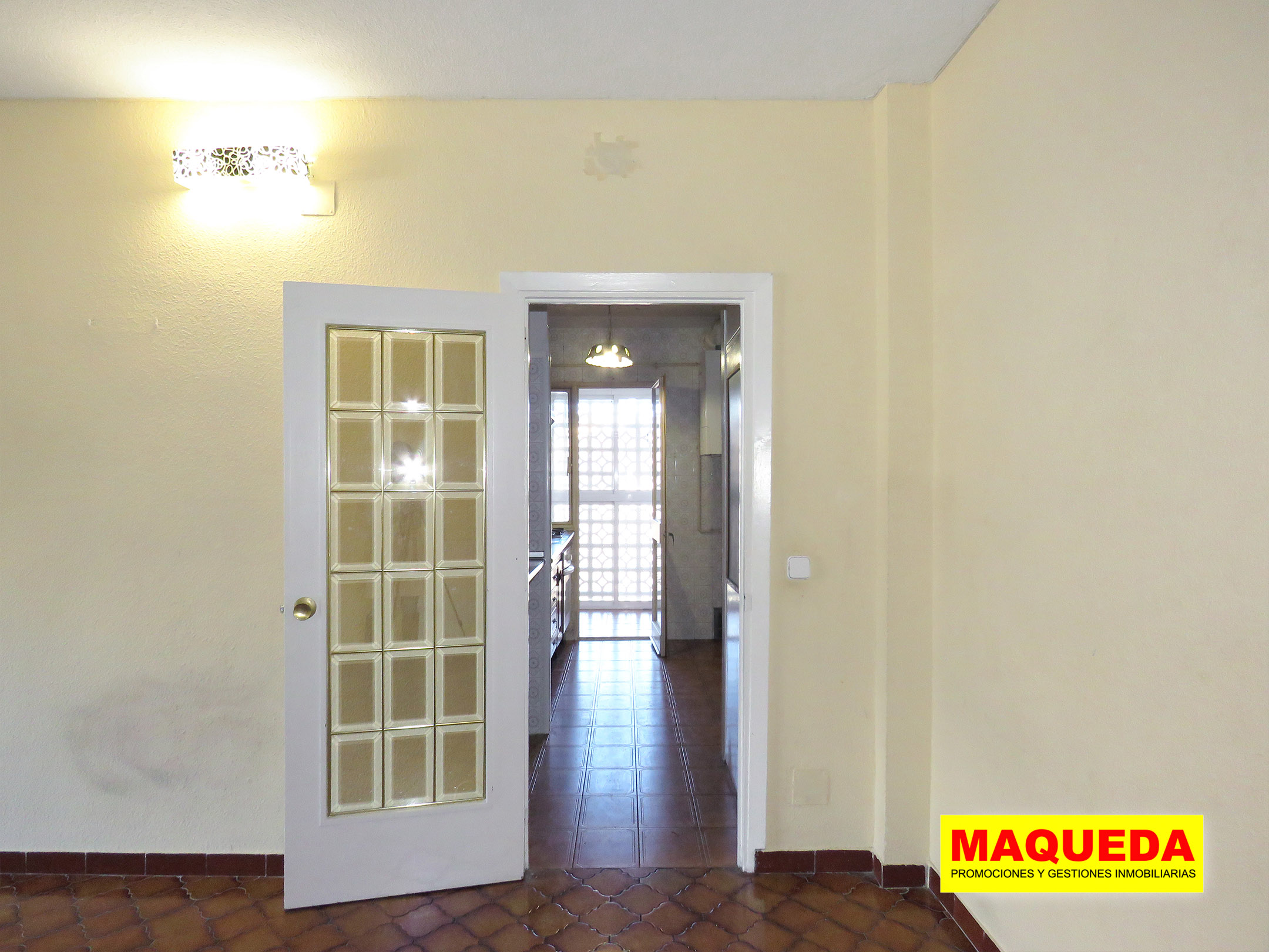 Acceso a la cocina del piso en venta en Guadarrama