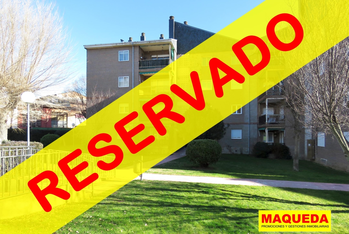 Piso en venta en Guadarrama urbanización La Jarosa I con etiqueta de RESERVADO