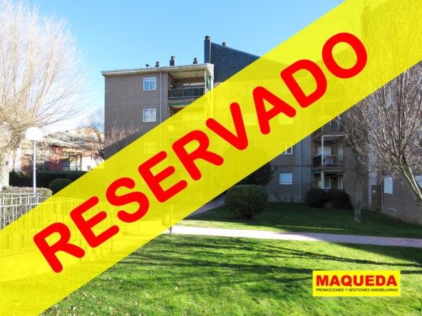 Piso en venta en Guadarrama urbanización La Jarosa I con etiqueta de RESERVADO