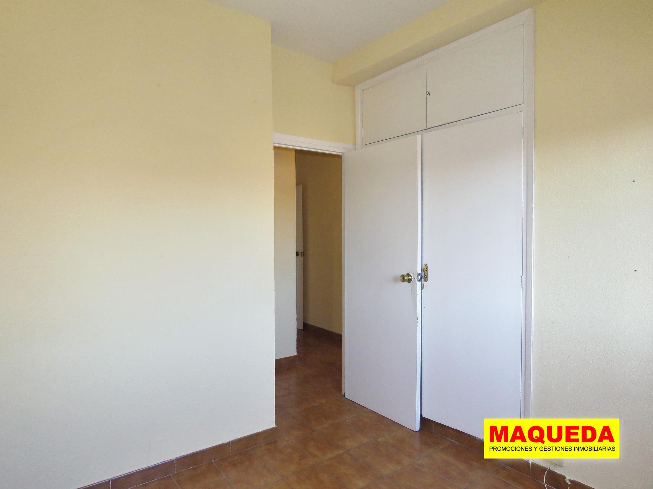 Armario en dormitorio del piso en venta en Guadarrama