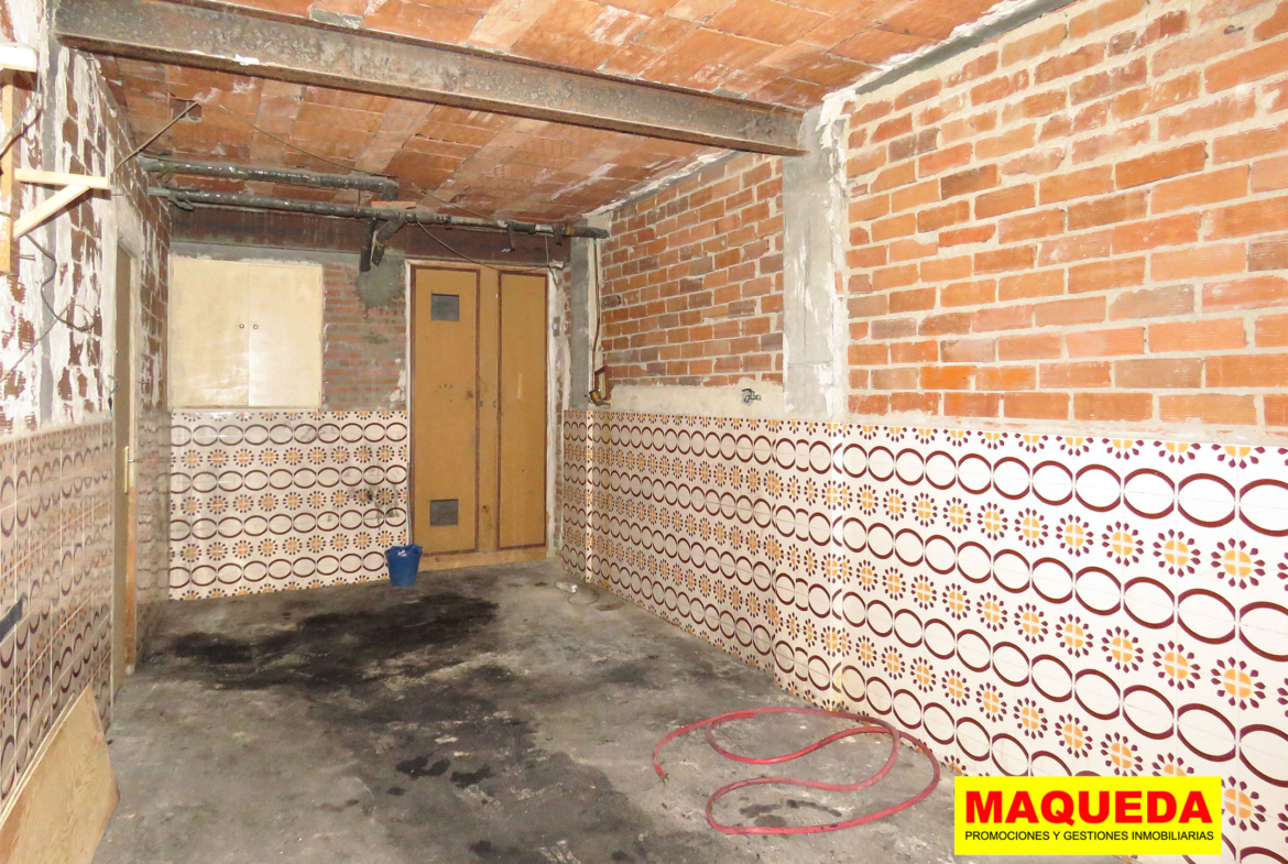 garaje del local taller en venta en el centro de Alcorcón