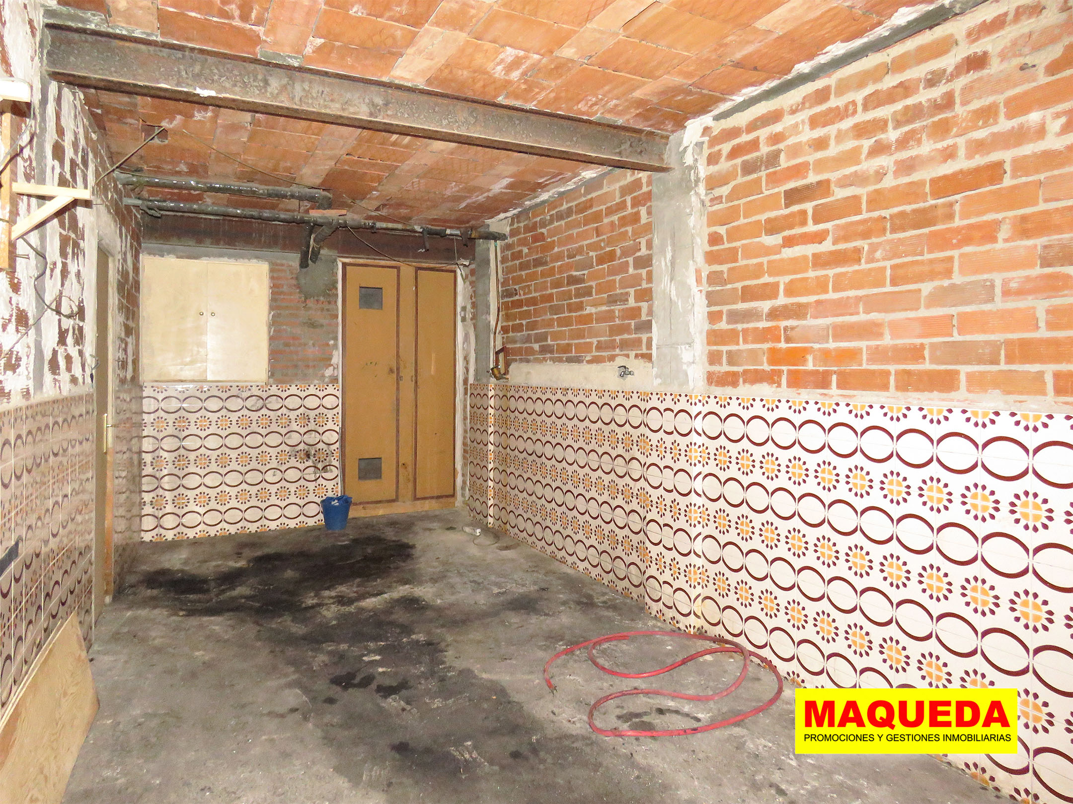 garaje del local taller en venta en el centro de Alcorcón