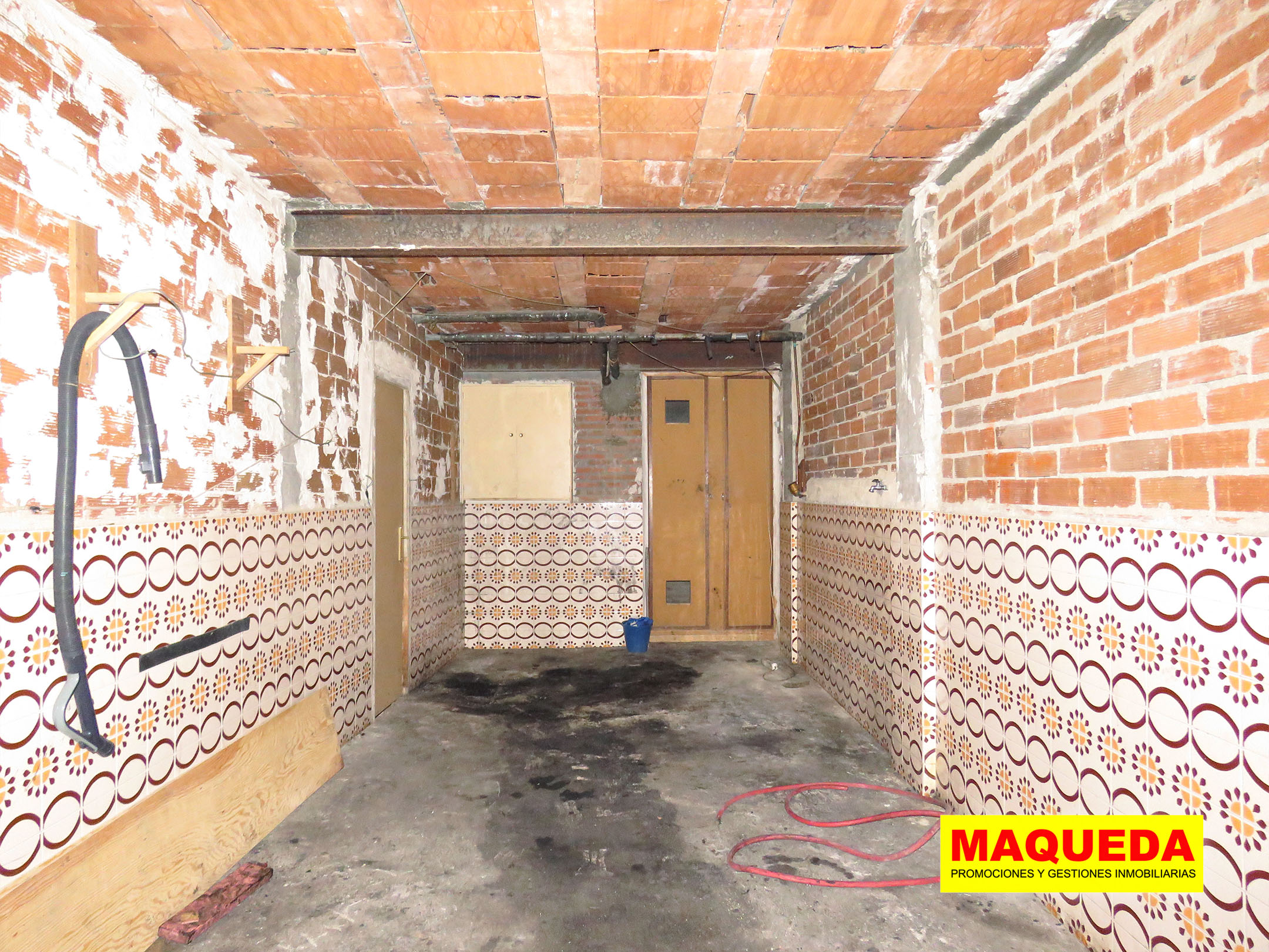 zona de aparcamiento del local en venta en el centro de Alcorcón