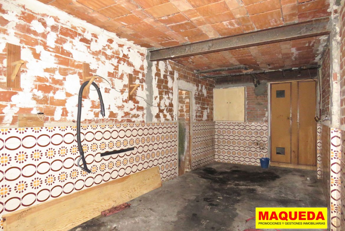 Garaje del local en venta en Alcorcón centro, junto a la calle Polvoranca