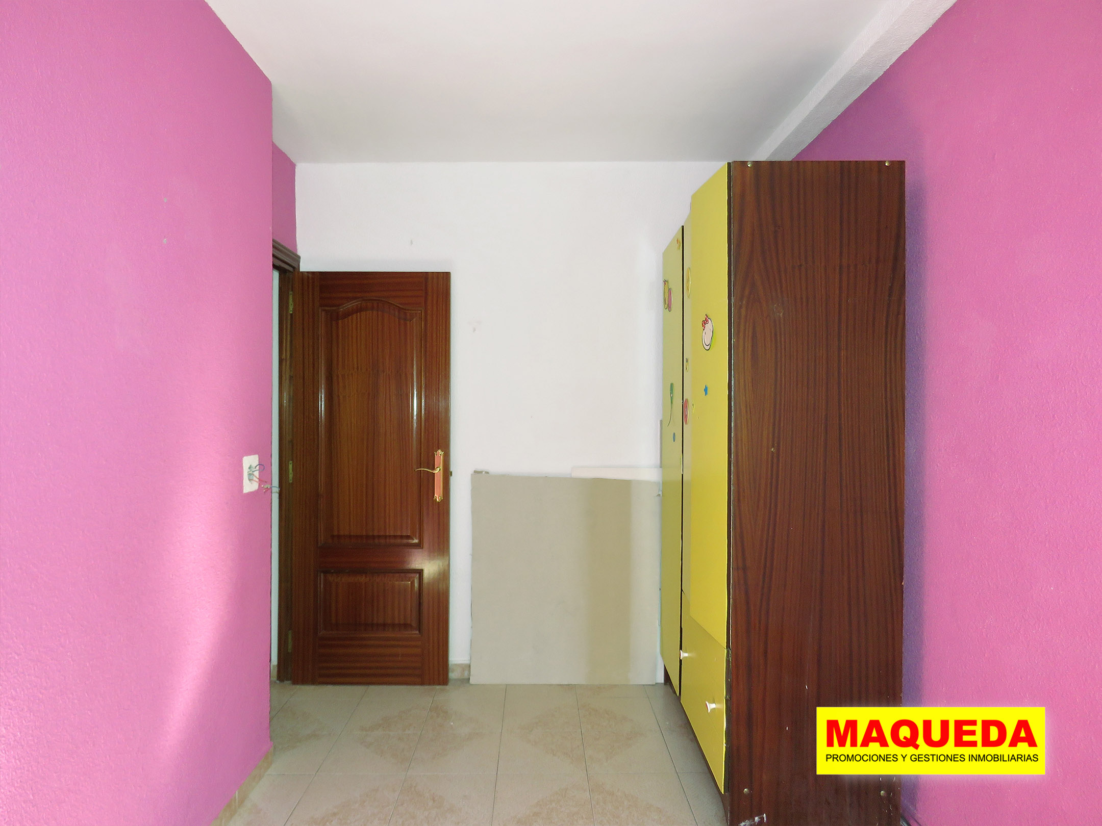 Dormitorio con armario en el piso en venta en Alcorcón - zona centro joven