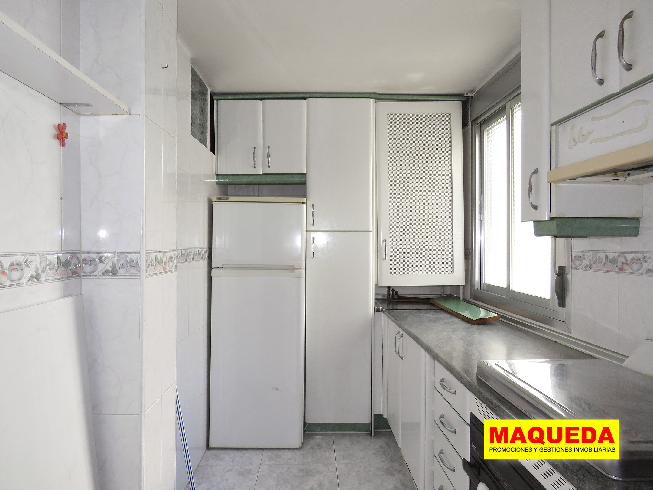 Cocina amueblada del piso en venta en el centro de Alcorcón - zona Polvoranca