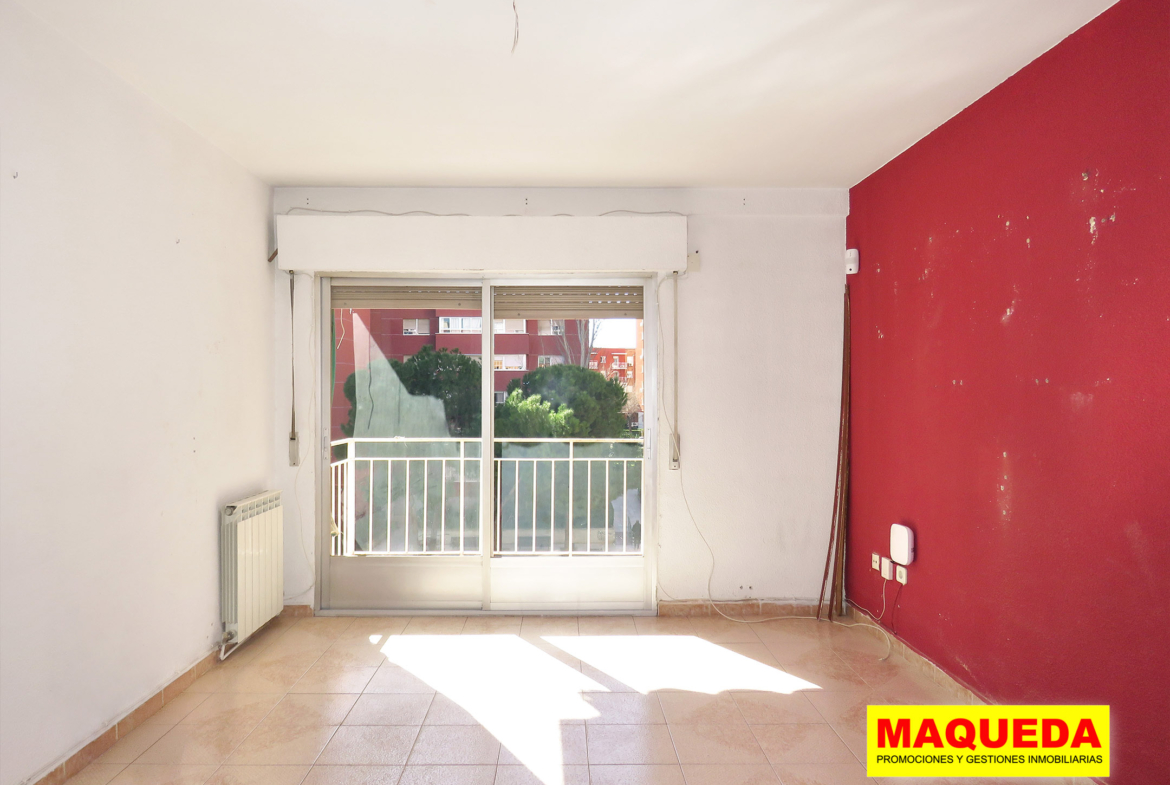 Salón con terraza del piso en venta en Alcorcón centro - Polvoranca