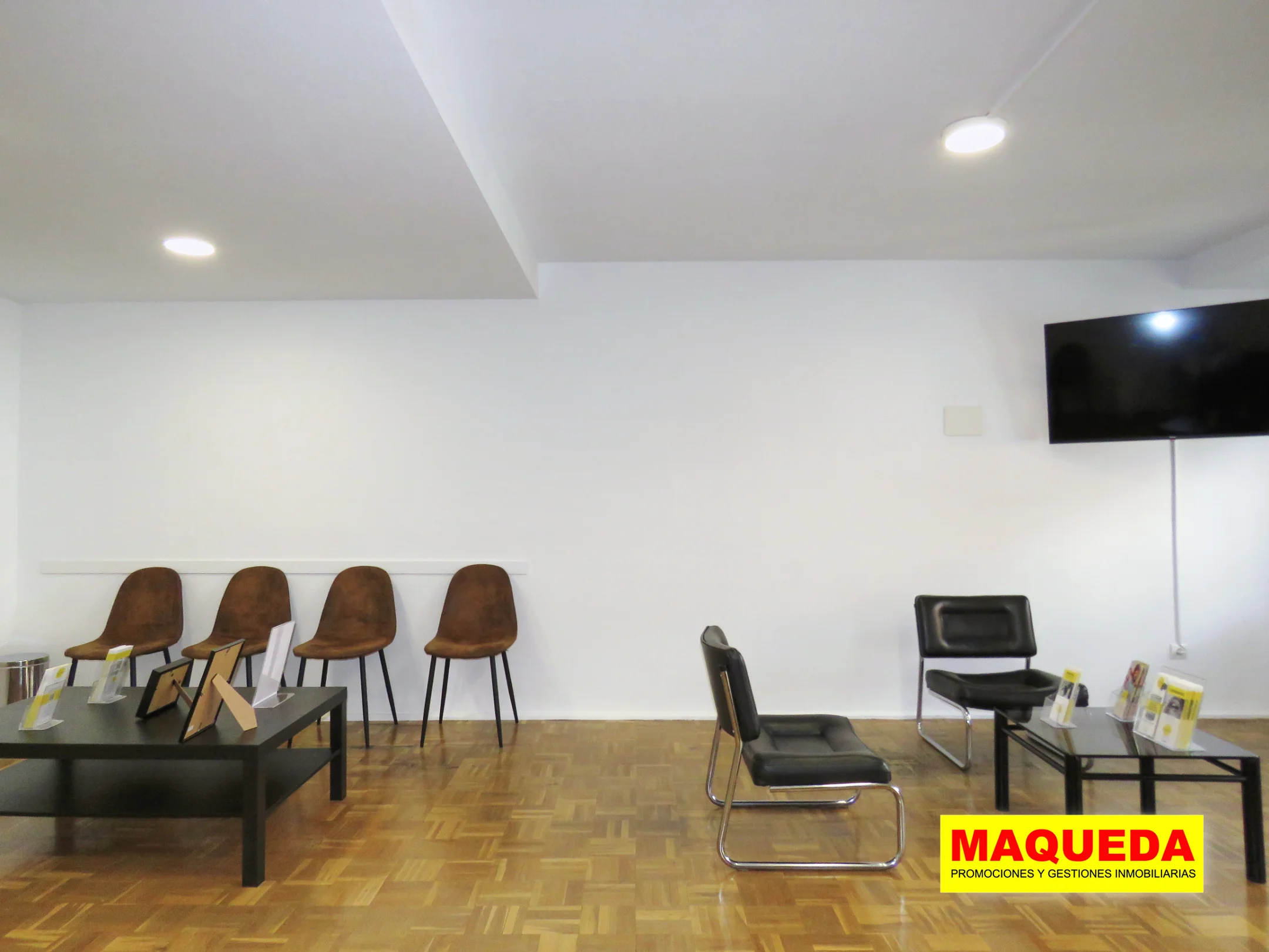 Salón del piso en venta junto al ayuntamiento de Alcorcón