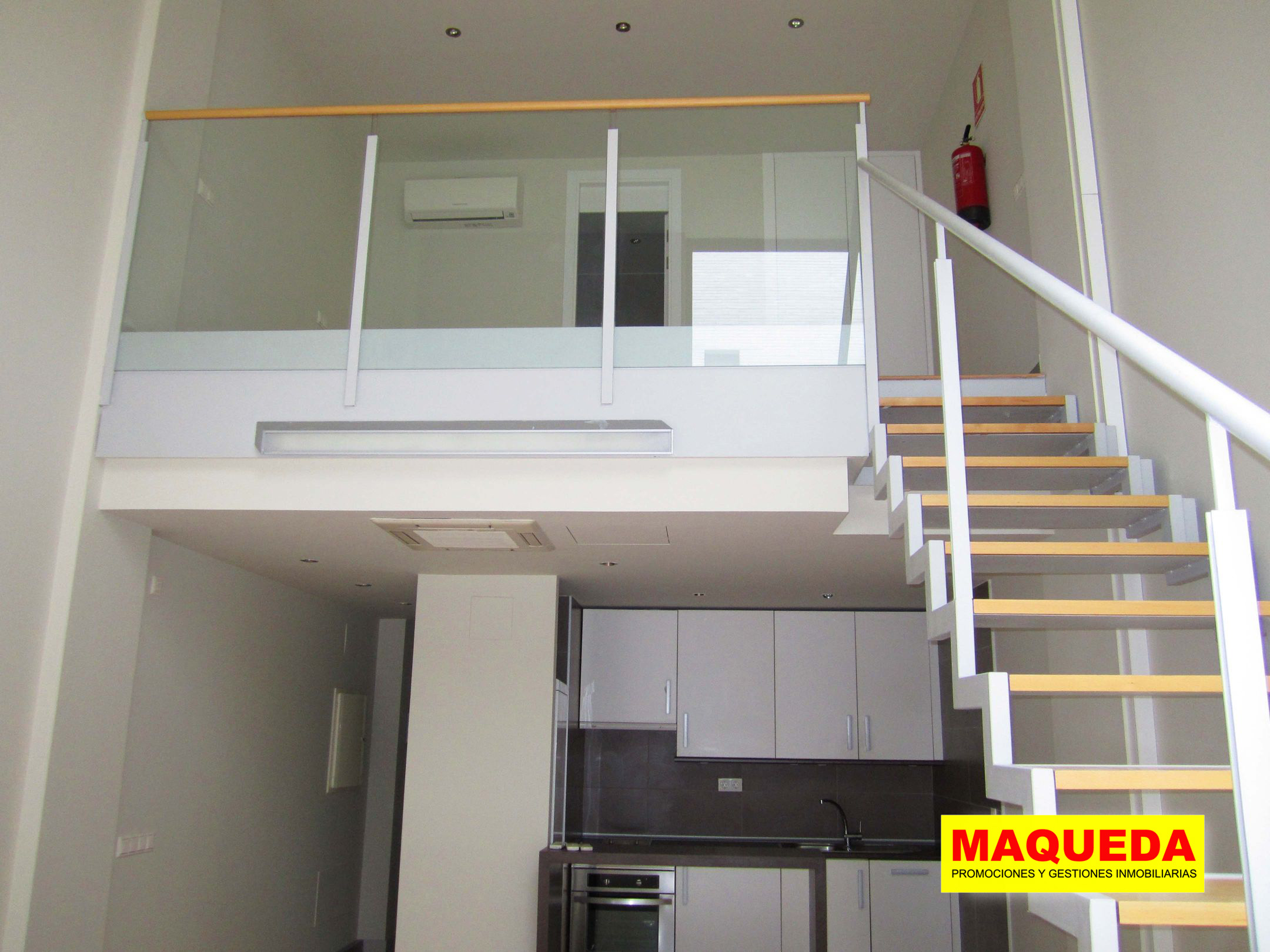 Vista de las dos plantas del loft en venta en Puerta del Sur