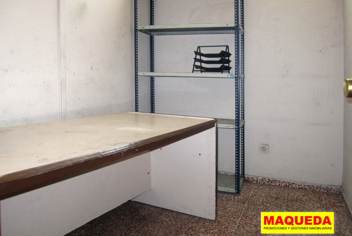 Archivo o almacén de la nave industrial en alquiler en Alcorcón