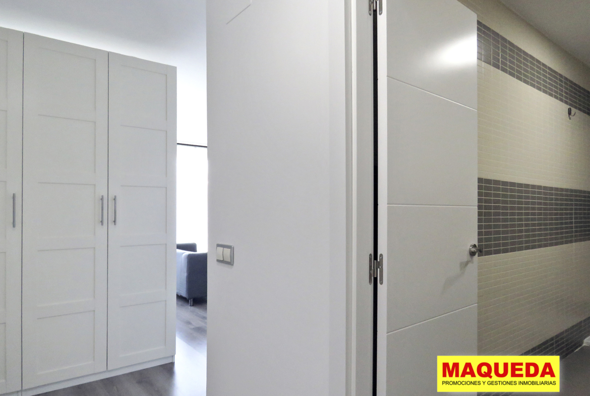 Entrada del estudio tipo loft en alquiler en Puerta del Sur, Alcorcón
