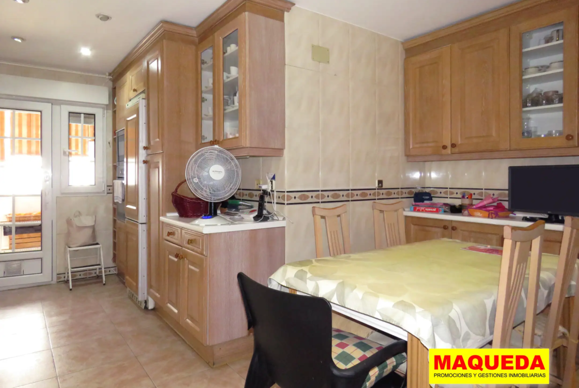 Zona de office en la cocina del piso en venta en Alcorcón centro