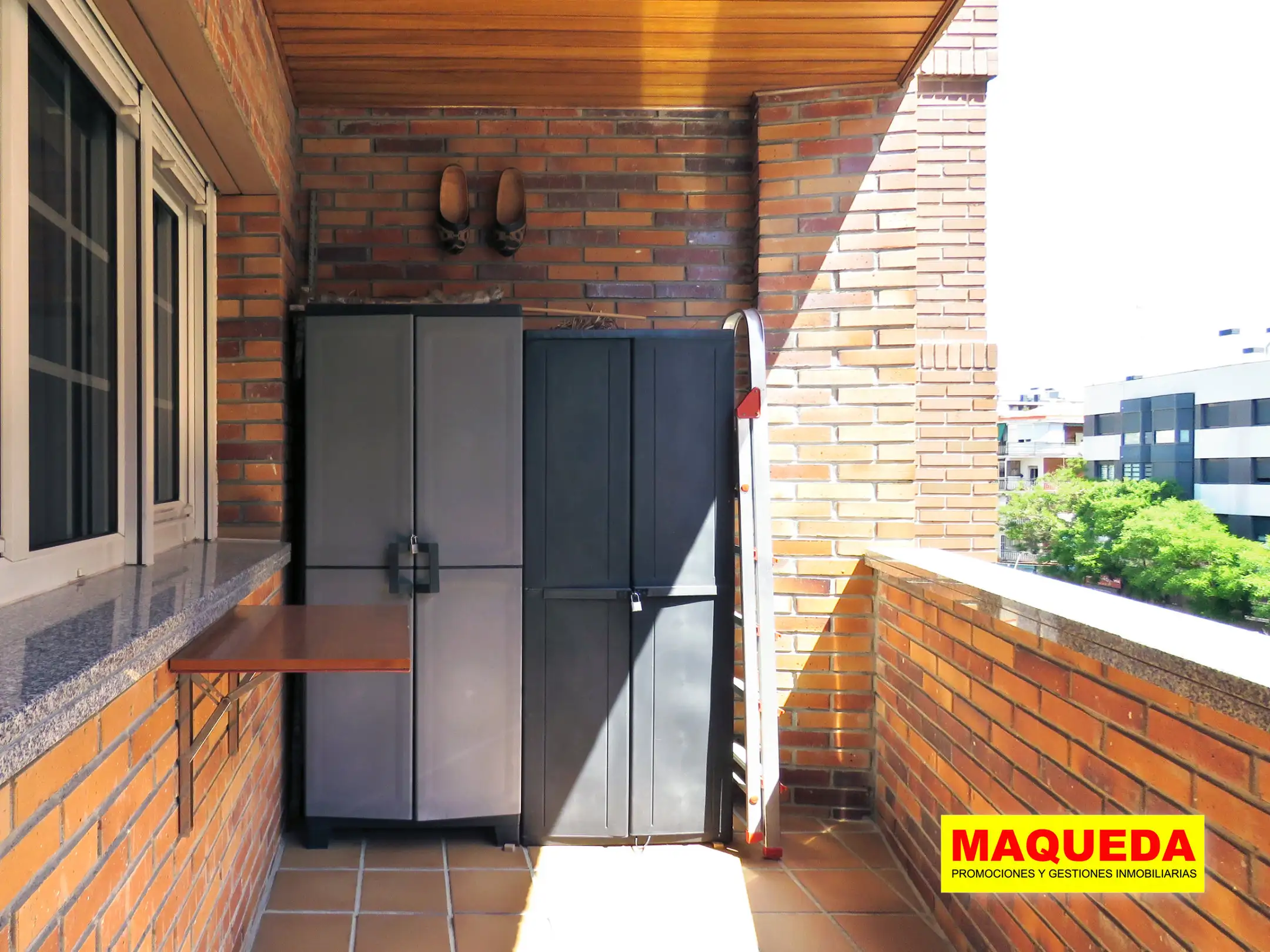 Terraza abierta del piso en venta en el centro de Alcorcón