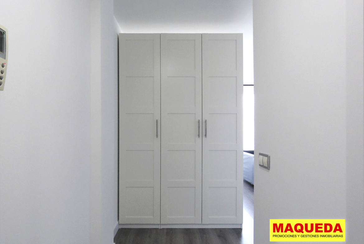 Entrada del estudio tipo loft en alquiler en Puerta del Sur, Alcorcón